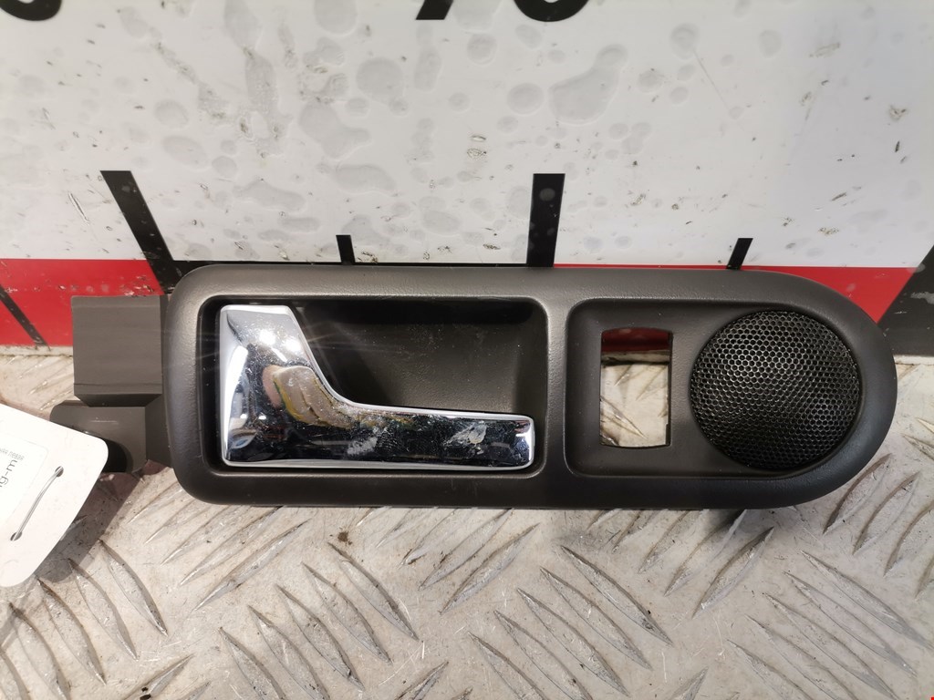 Ручка дверная задняя внутренняя левая VOLKSWAGEN Passat B5 1997-2005