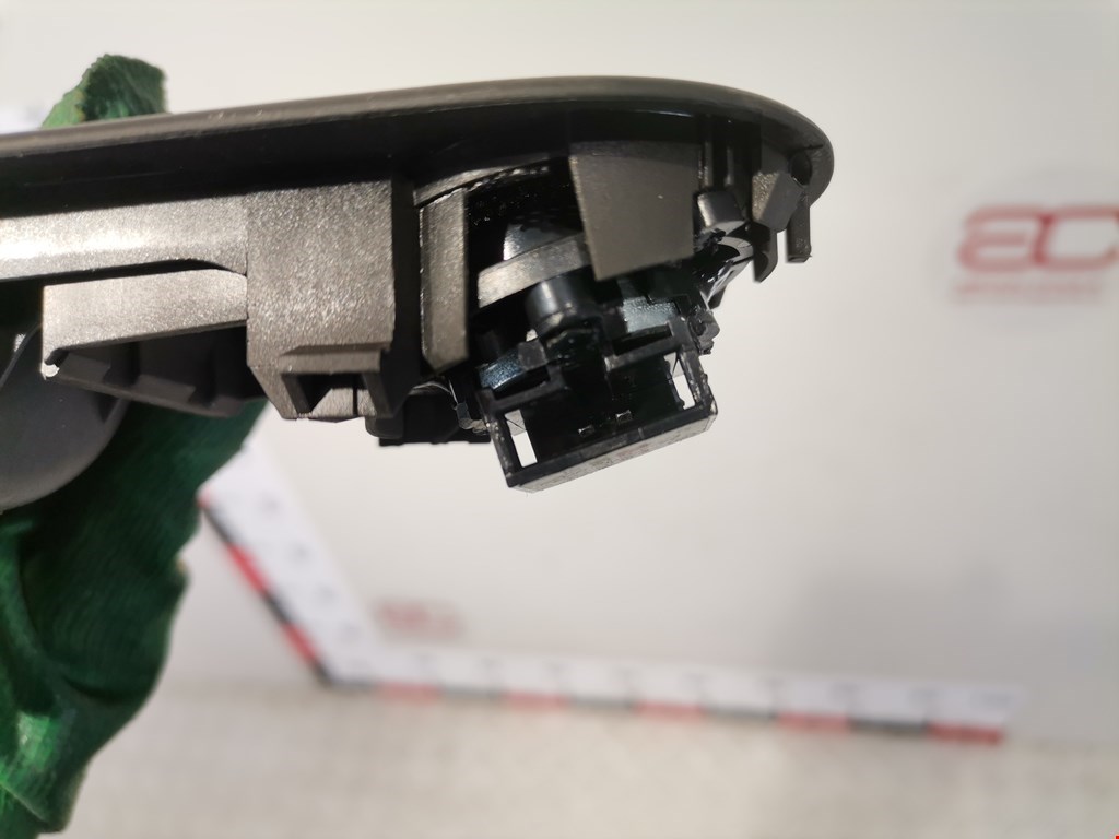 Ручка дверная задняя внутренняя левая VOLKSWAGEN Passat B5 1997-2005