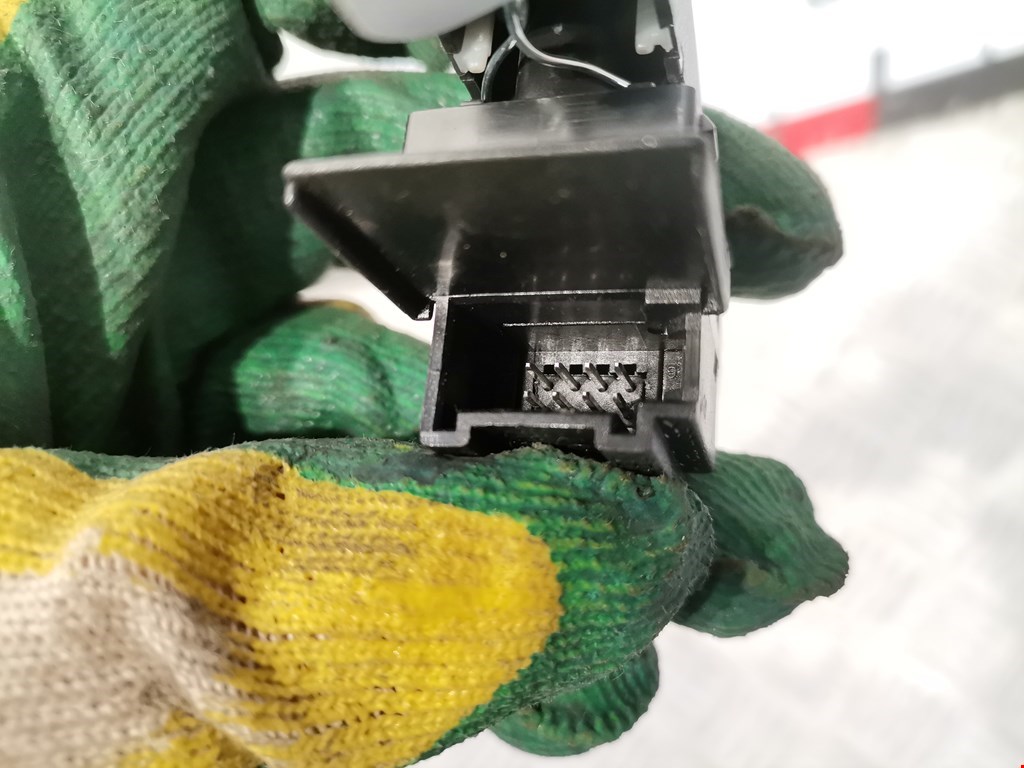 Кнопка стеклоподъемника AUDI A3 8L 1996-2003