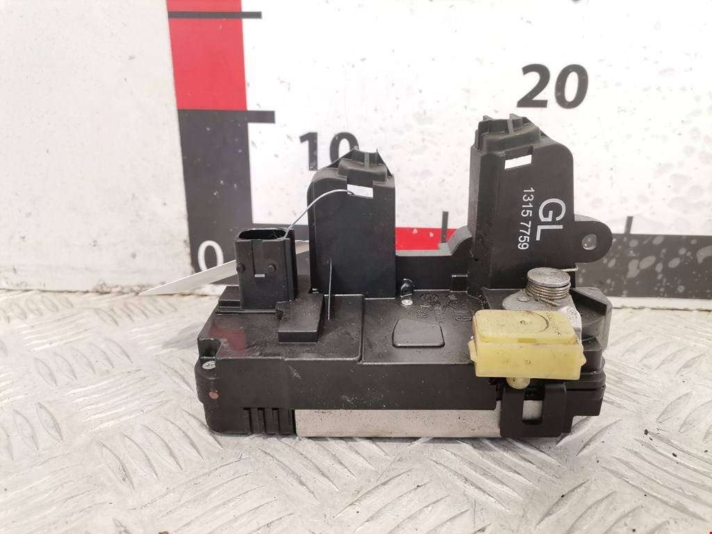 Замок двери задней правой OPEL Signum 2003-2008