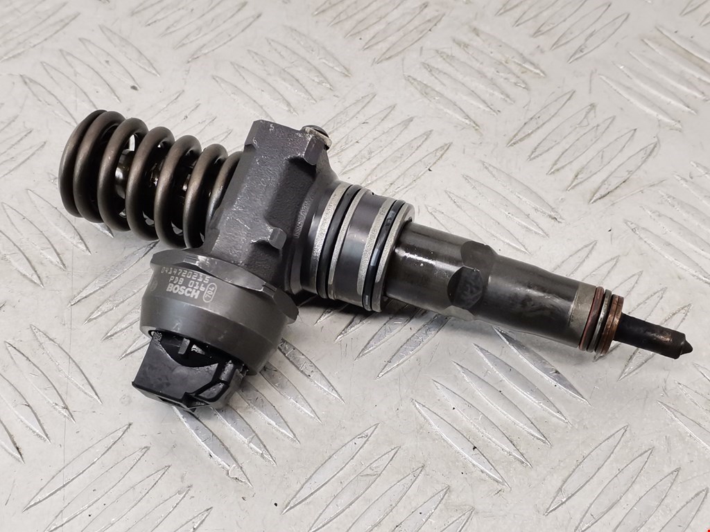 Форсунка дизельная электрическая Volkswagen Passat 6 (2005-2010)