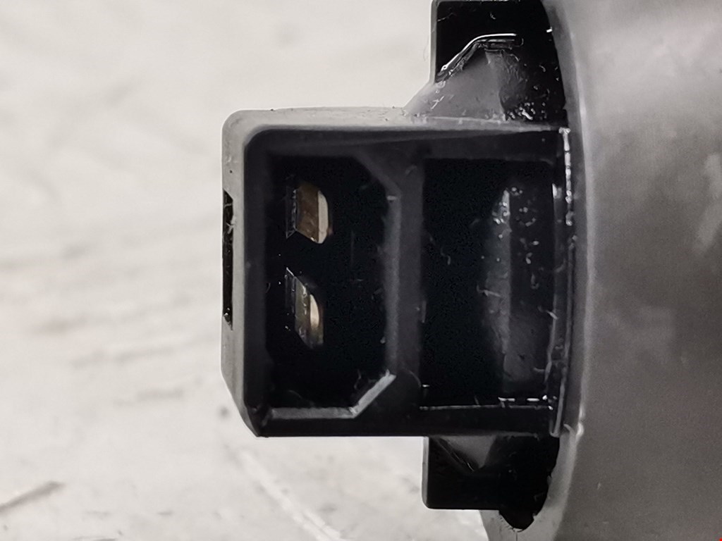 Форсунка дизельная электрическая VOLKSWAGEN Passat B6 2005-2011