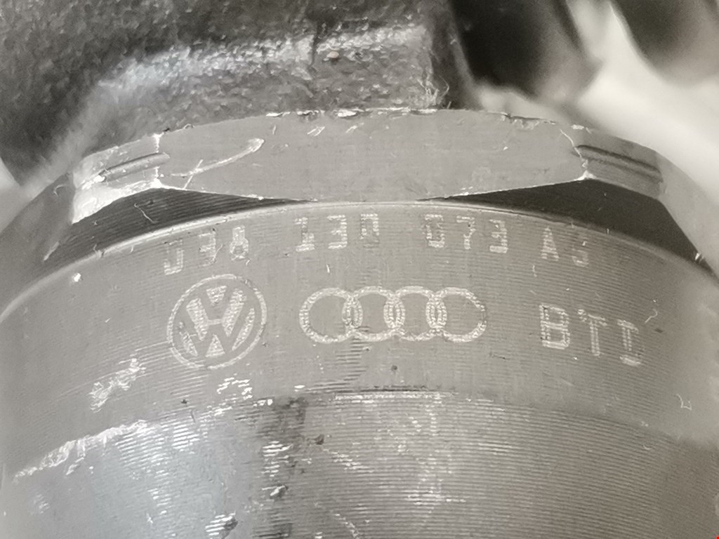 Форсунка дизельная электрическая VOLKSWAGEN Passat B6 2005-2011