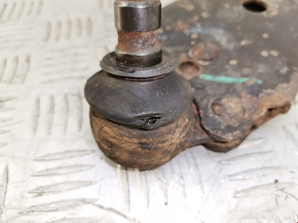 Рычаг передний правый FORD Fusion 2002-2012