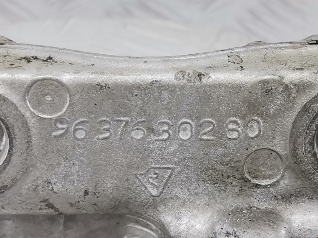 Кронштейн CITROEN C3 2002-2009