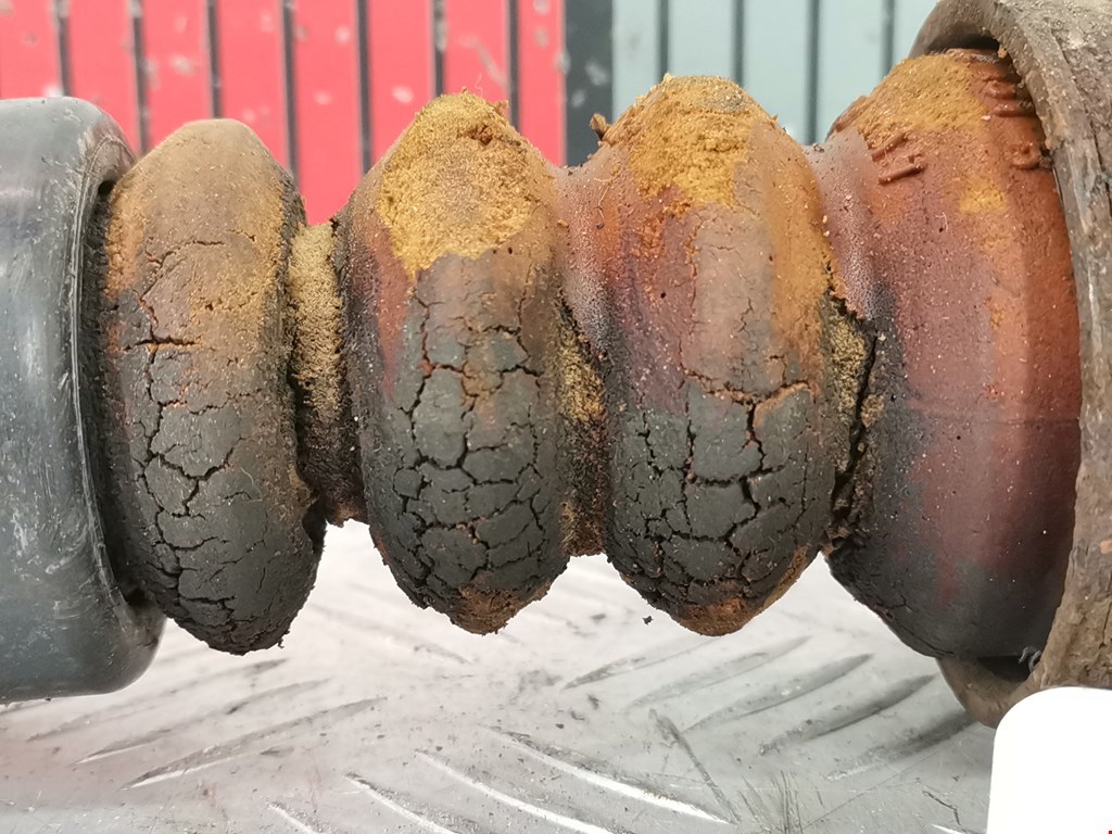 Амортизатор задний правый AUDI A3 8L 1996-2003