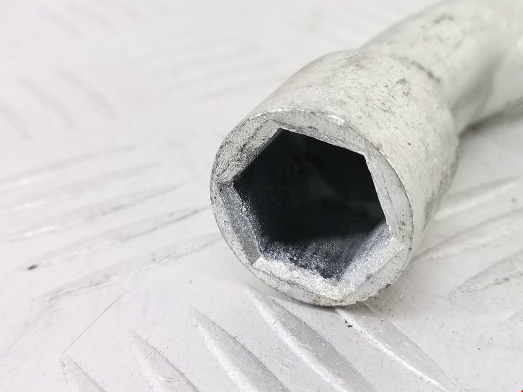 Ключ балонный VOLKSWAGEN Golf IV 1997-2003