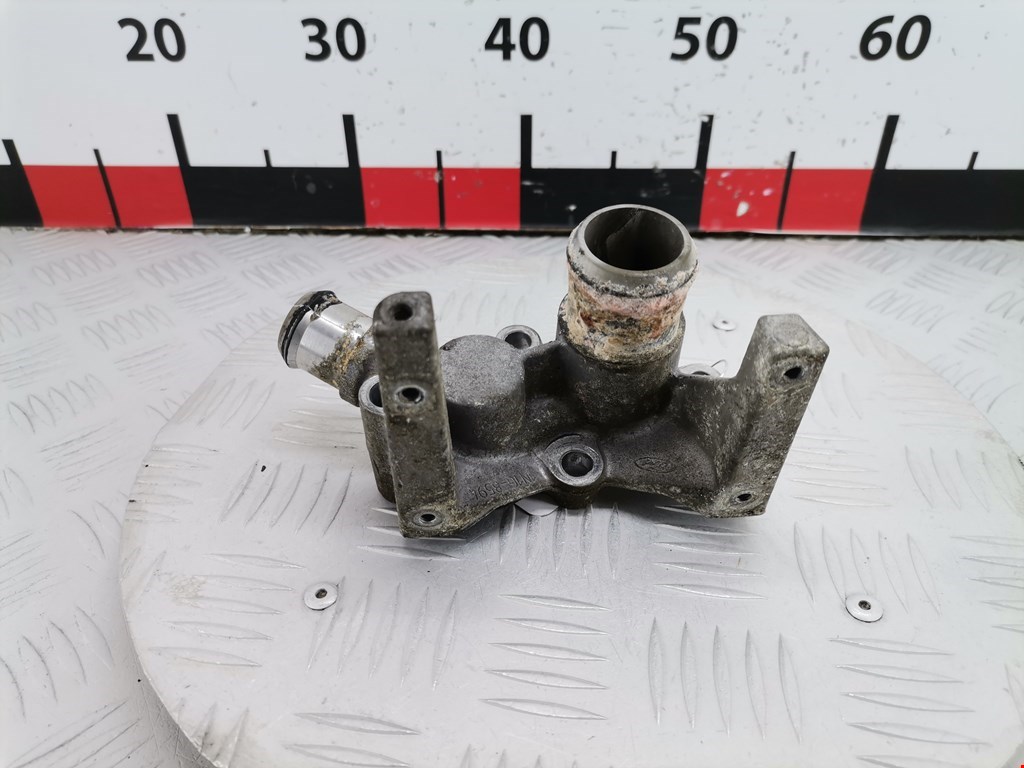 Тройник системы охлаждения FORD Focus I 1998-2005