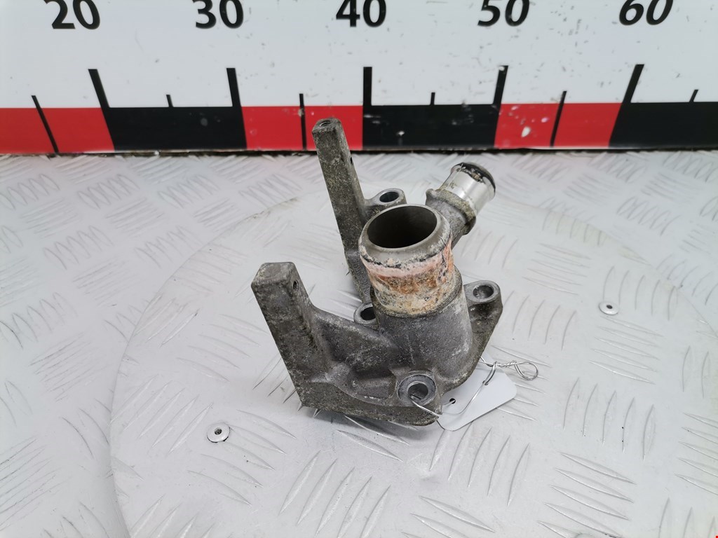 Тройник системы охлаждения FORD Focus I 1998-2005