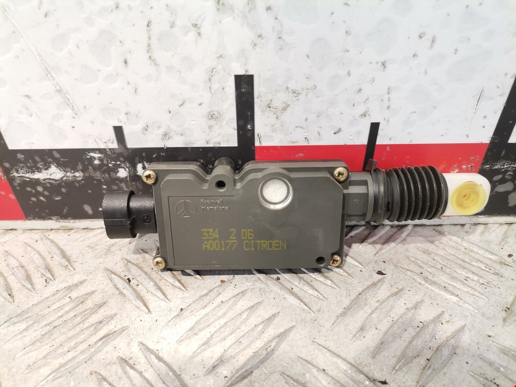 Активатор замка багажника CITROEN C5 I 2001-2008