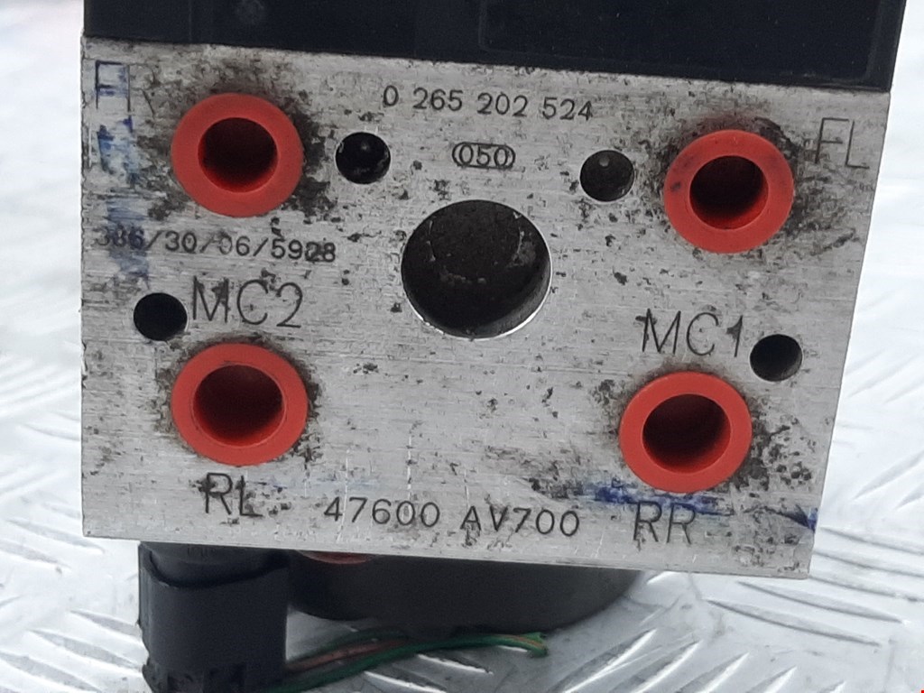 Блок ABS (насос) NISSAN Primera P12 2002-2008