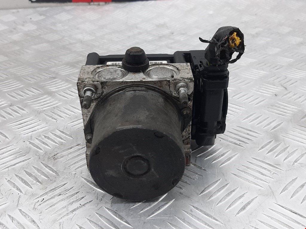 Блок ABS (насос) NISSAN Almera N16 2000-2006