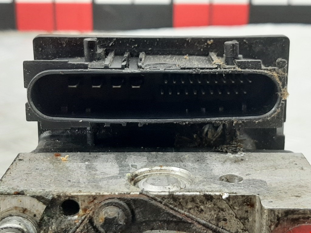 Блок ABS (насос) NISSAN Almera N16 2000-2006