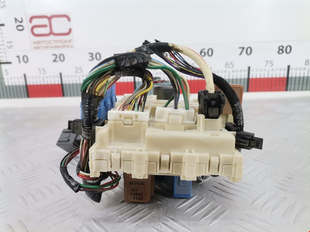 Датчик уровня в бачок омывателя NISSAN Primera P12 2002-2008