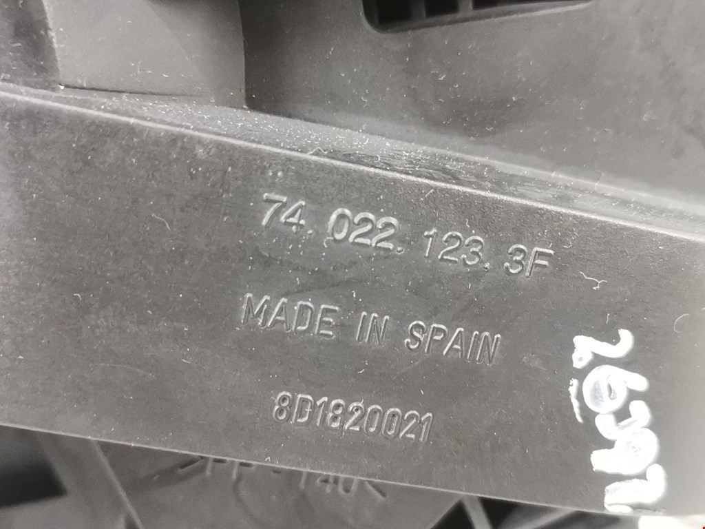 Моторчик (мотор) отопителя салона VOLKSWAGEN Passat B5 1997-2005