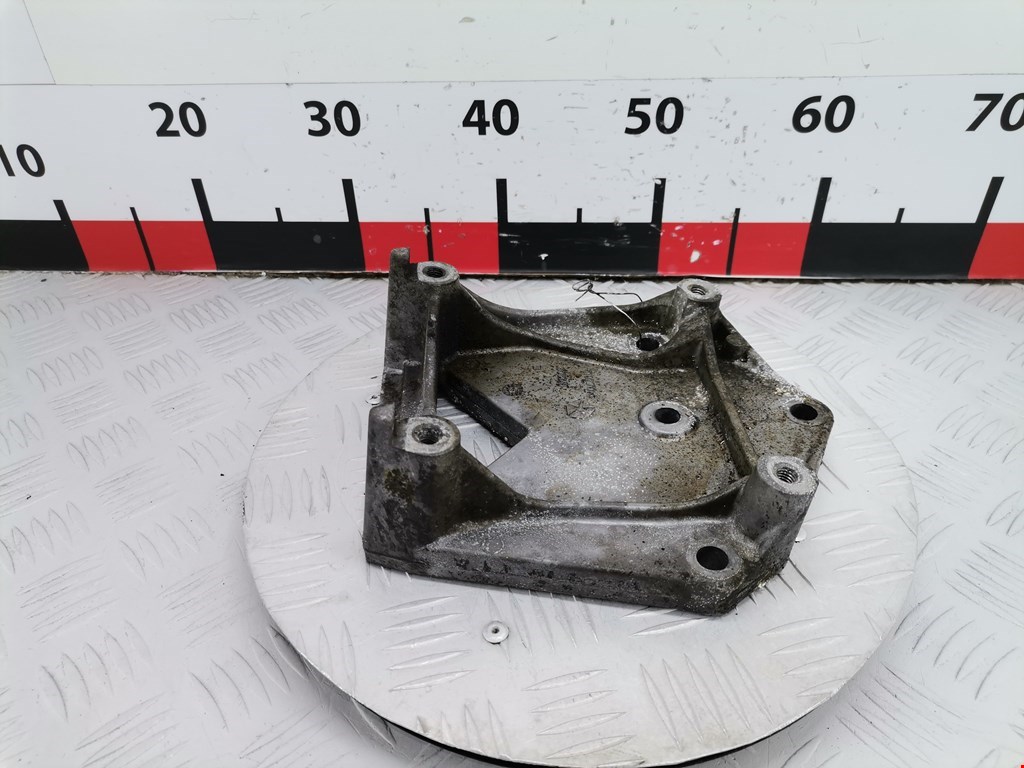 Кронштейн кондиционера CHRYSLER Voyager III GS 1995-2000