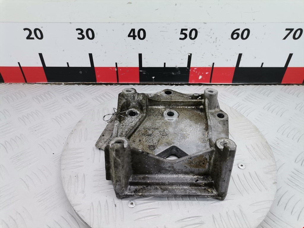 Кронштейн кондиционера CHRYSLER Voyager III GS 1995-2000