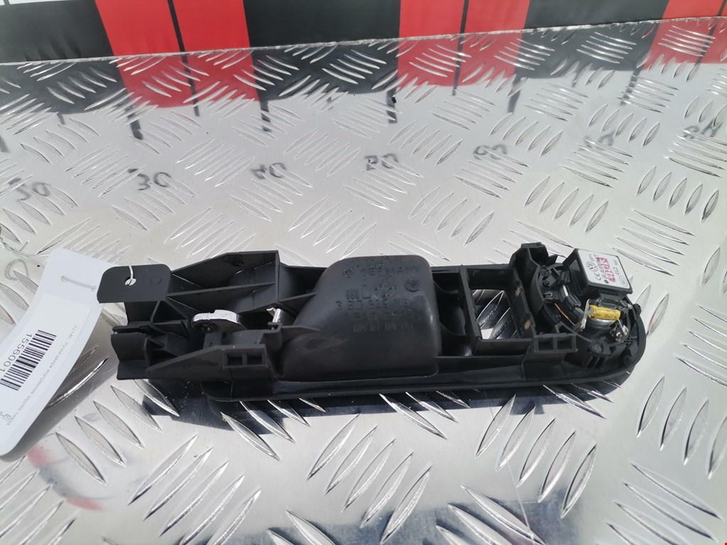 Ручка дверная задняя внутренняя левая VOLKSWAGEN Passat B5 1997-2005
