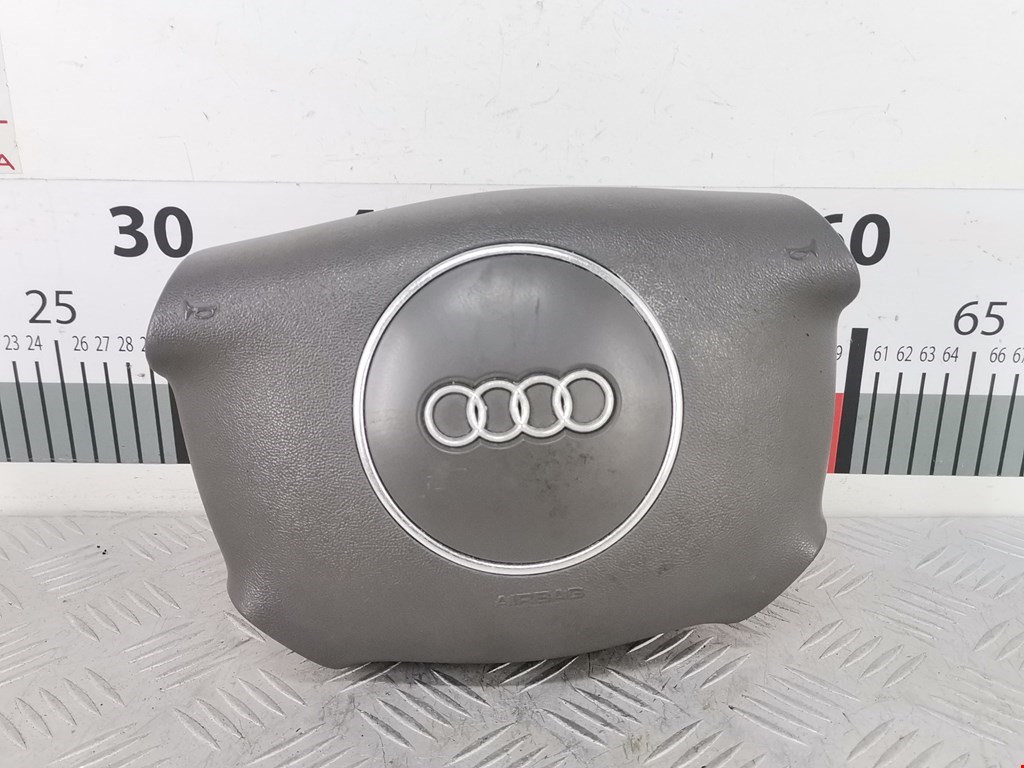 Подушка безопасности в рулевое колесо AUDI A4 B6 2001-2005