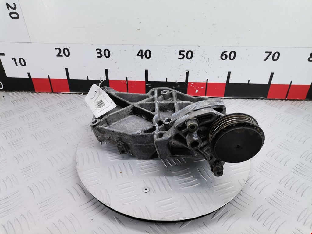 Кронштейн кондиционера AUDI A4 B5 1995-2001