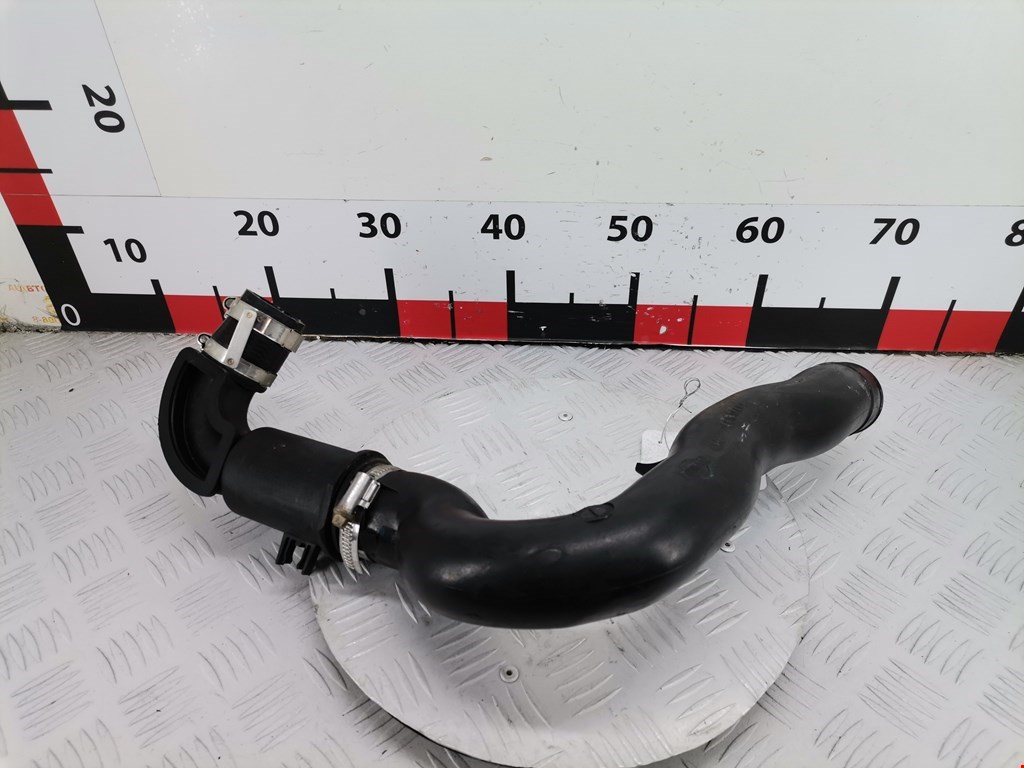 Патрубок интеркулера NISSAN Almera N16 2000-2006