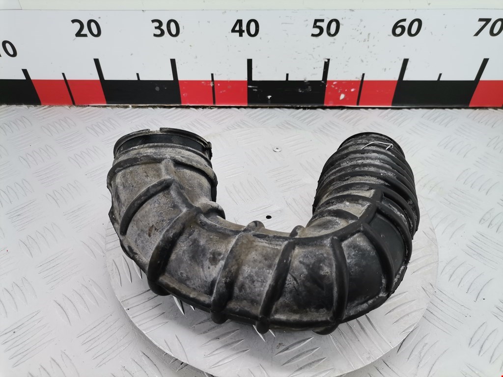 Патрубок воздушного фильтра FORD Fiesta 2001-2008