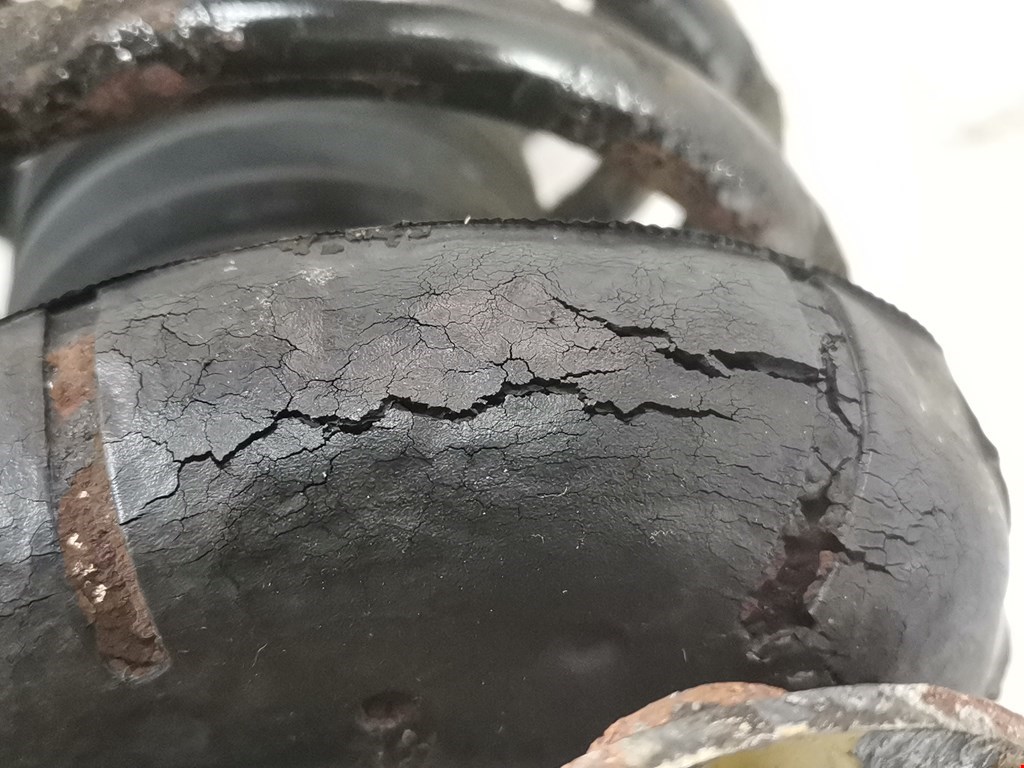 Амортизатор передний левый VOLVO S70 1997-2000