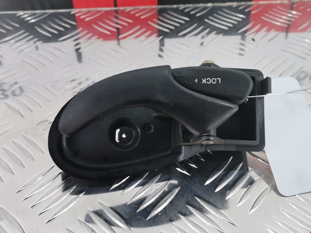 Ручка дверная задняя внутренняя левая FORD Focus I 1998-2005