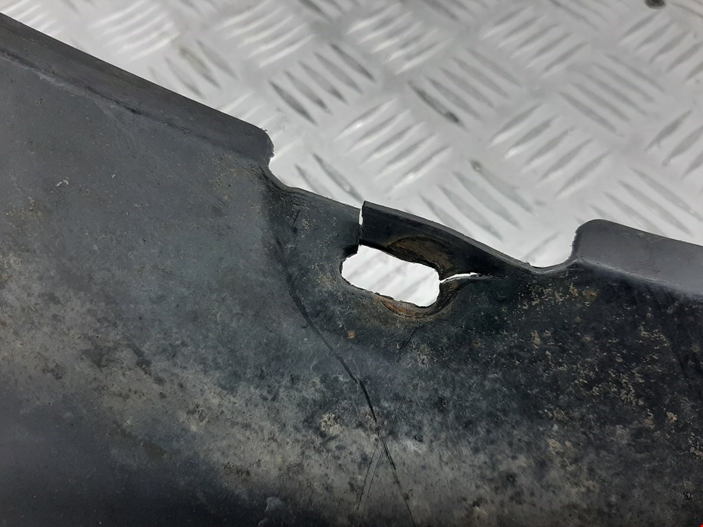 Локер (подкрылок) передний правый VOLKSWAGEN Golf IV 1997-2003