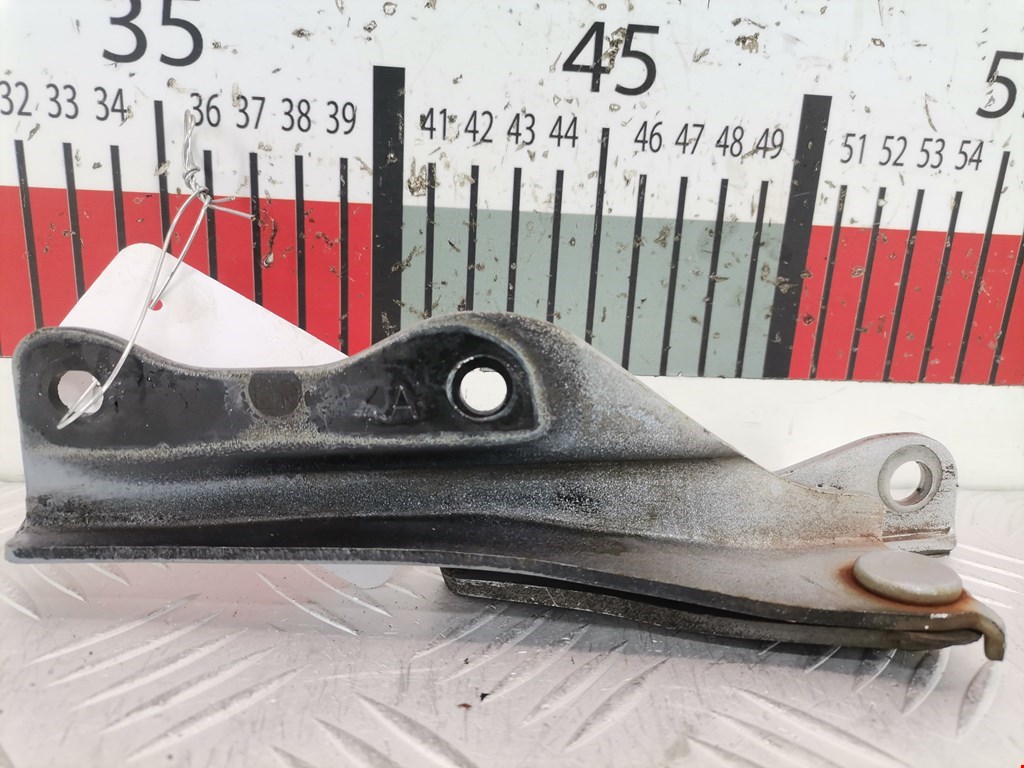 Петля капота левая/правая SUBARU Legacy 1998-2004