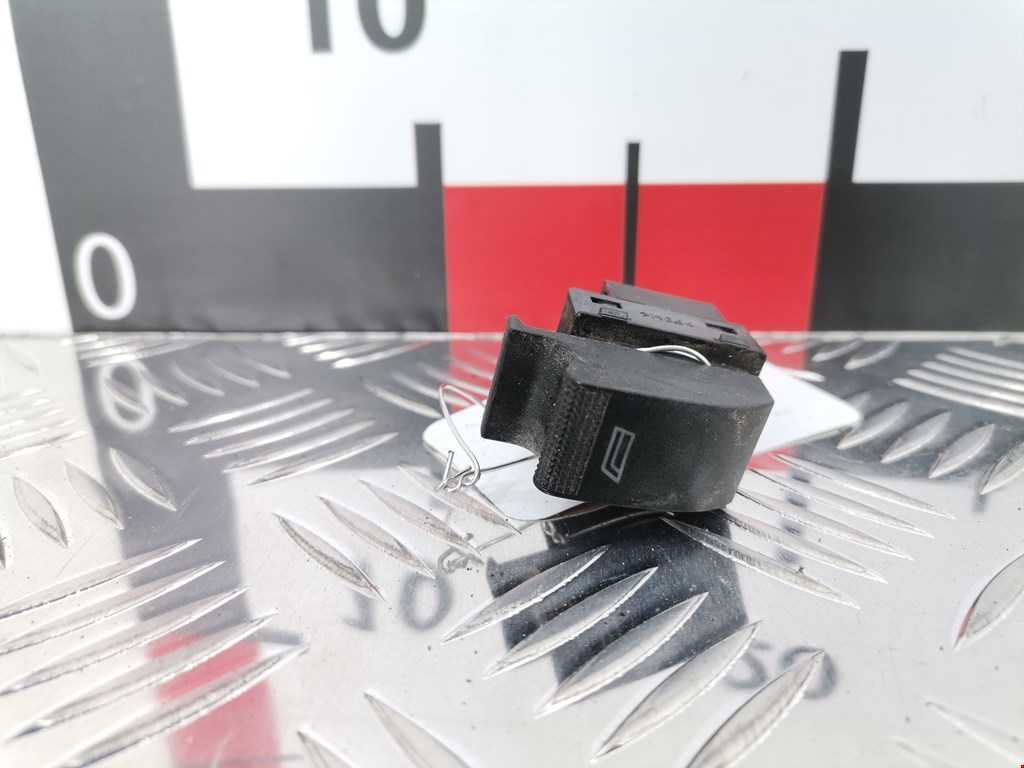 Кнопка стеклоподъемника AUDI A3 8L 1996-2003