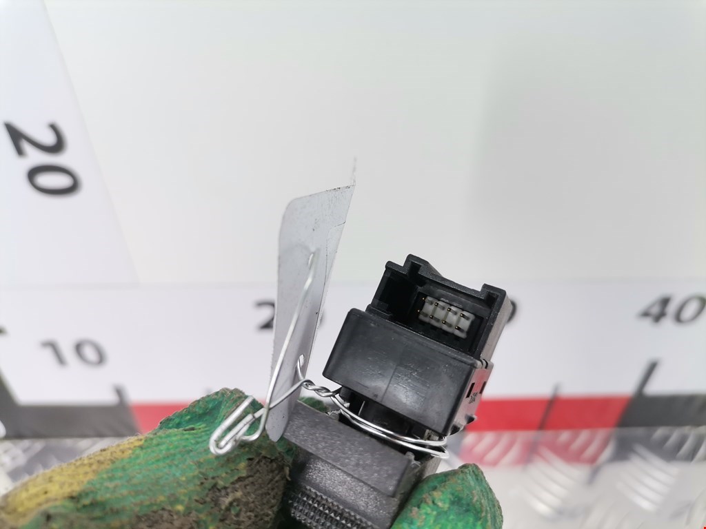 Кнопка стеклоподъемника AUDI A3 8L 1996-2003