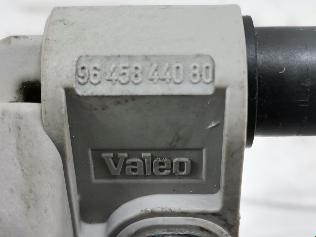 Датчик положения распредвала FORD Focus II 2005-2011