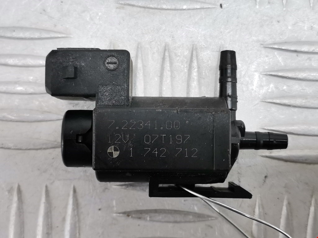 Клапан воздушного фильтра BMW 3-Series (E46) (1998-2007)