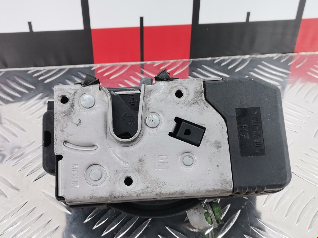 Замок двери передней правой OPEL Astra G 1998-2005