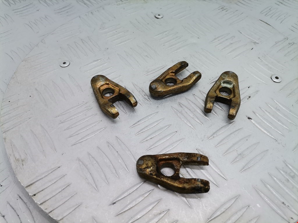 Кронштейн форсунки RENAULT Megane II 2002-2009