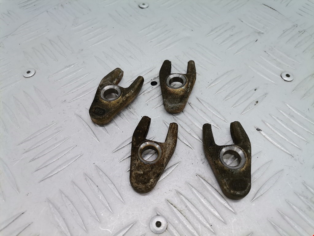 Кронштейн форсунки RENAULT Megane II 2002-2009