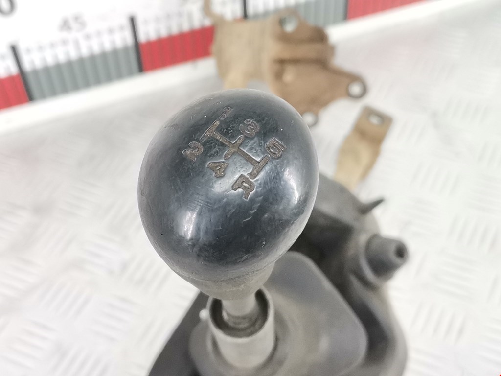 Кулиса (селектор) АКПП/МКПП в салоне SUBARU Forester I 1997-2002