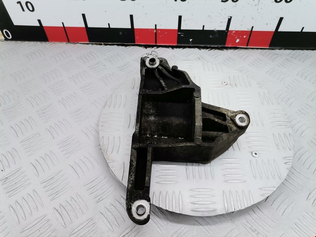 Кронштейн генератора FORD Mondeo III 2000-2007