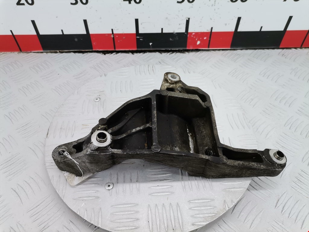 Кронштейн генератора FORD Mondeo III 2000-2007