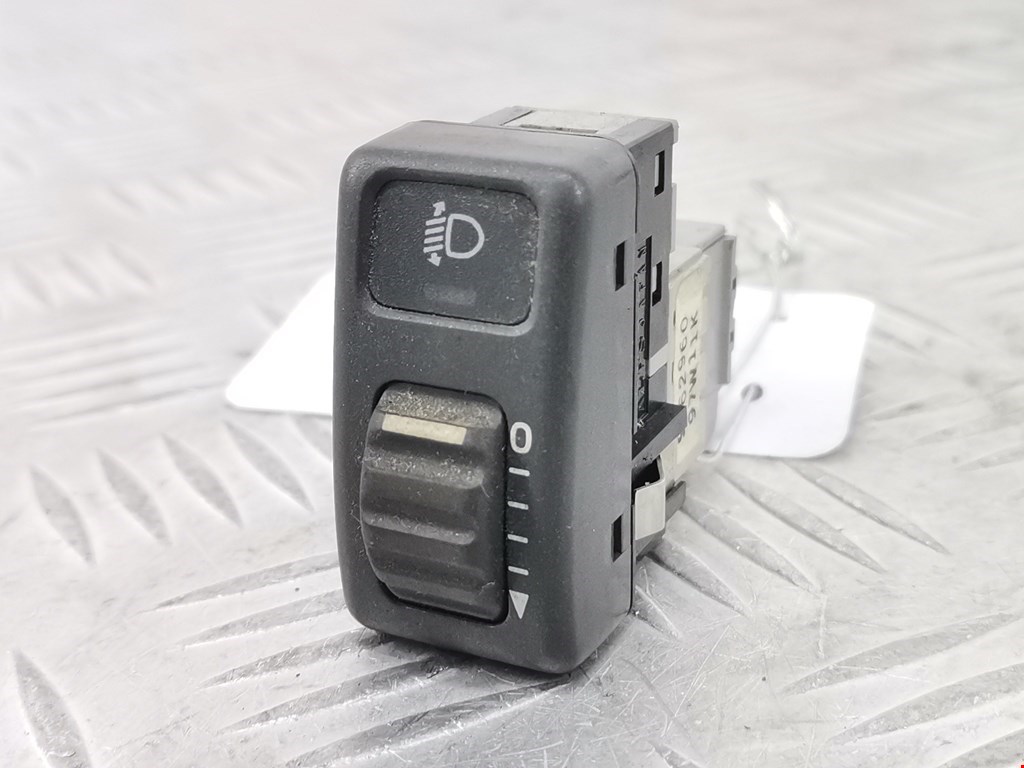 Кнопка корректора фар VOLVO V70 II 2000-2007