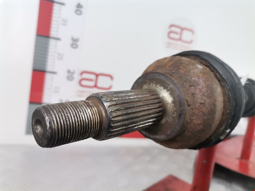 Полуось (привод, приводной вал) передняя правая FORD Focus I 1998-2005