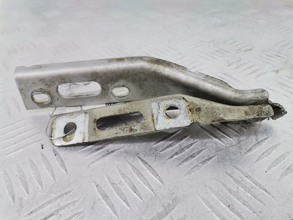 Петля капота левая/правая SEAT Ibiza 1993-2002