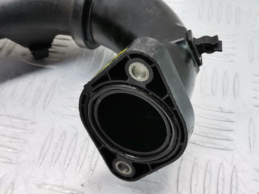 Патрубок воздушного фильтра RENAULT Trafic II 2001-2014