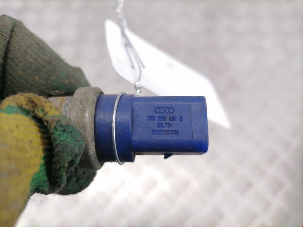 Датчик температуры (охлаждающей жидкости) VOLKSWAGEN Passat B5 1997-2005