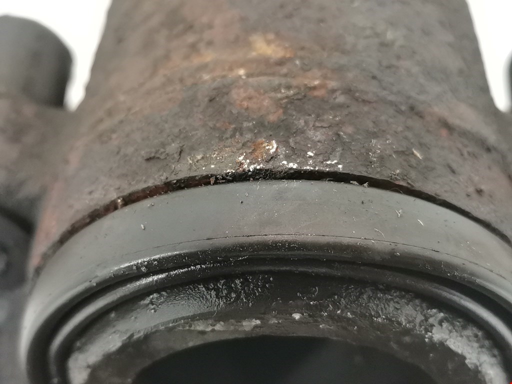 Суппорт передний левый VOLKSWAGEN Fox 2005-2011