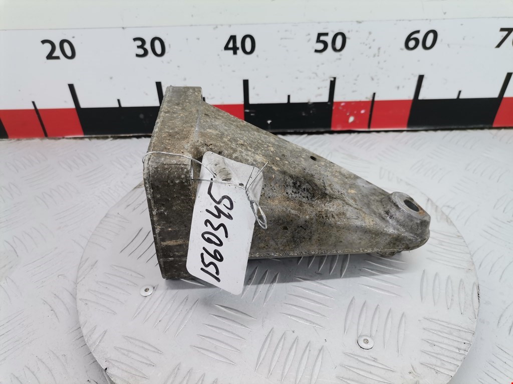 Кронштейн (крепление лапа) двигателя Mercedes E-Class (W211) (2002-2009)