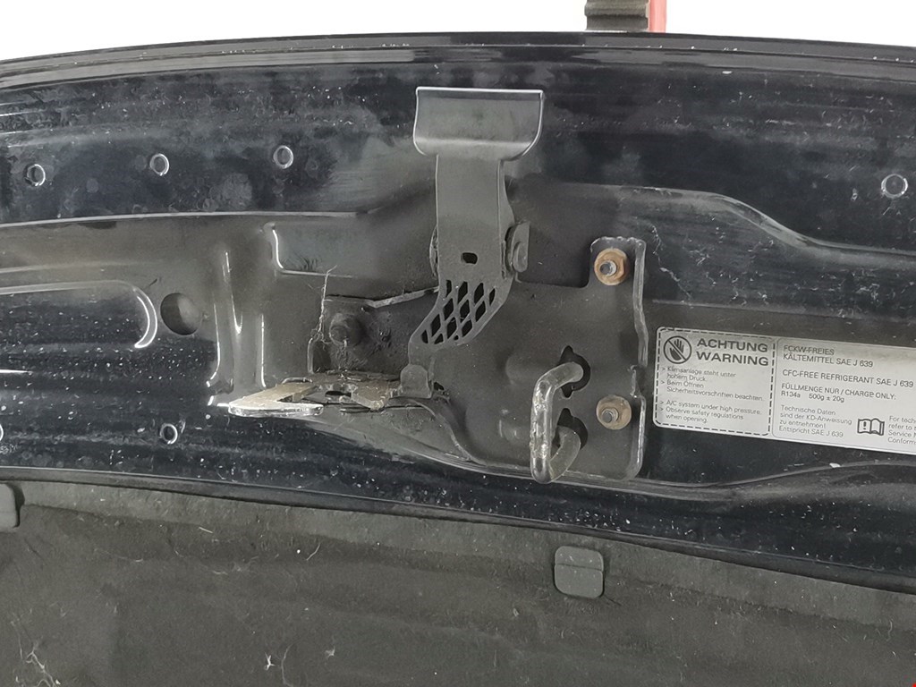 Капот AUDI A4 B6 2001-2005