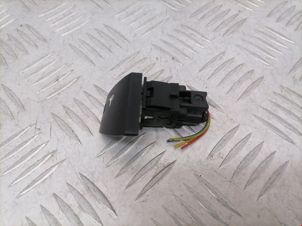 Кнопка центрального замка PEUGEOT 307 2001-2008