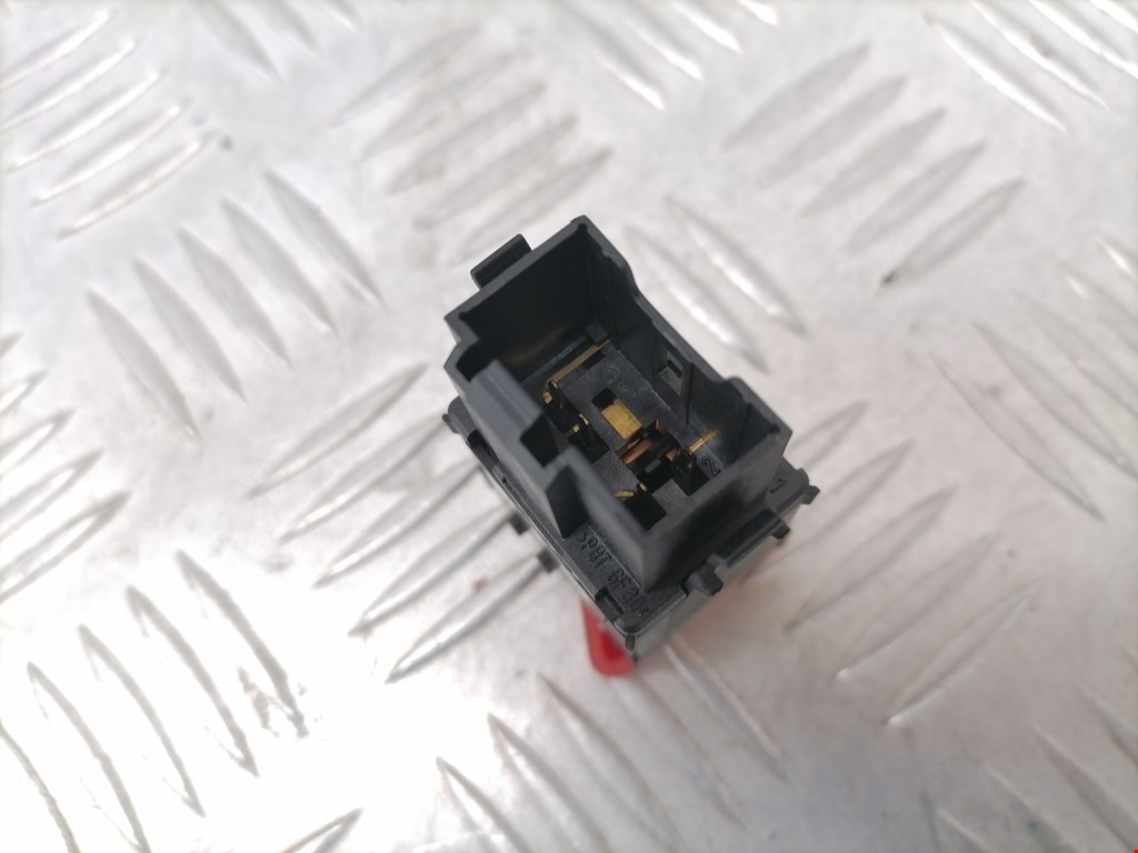 Кнопка аварийной сигнализации (аварийки) SKODA Fabia MK1 1999-2006